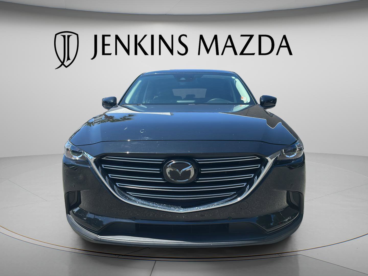 Used 2019 MAZDA CX-9 Touring w/ Touring Premium Package FWD image 2