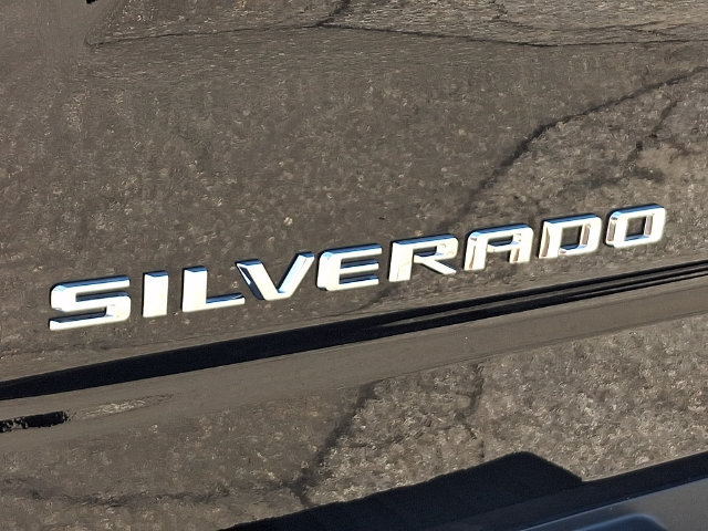 Used 2025 Chevrolet Silverado 1500 High Country w/ Technology Package AWD/4WD image 33