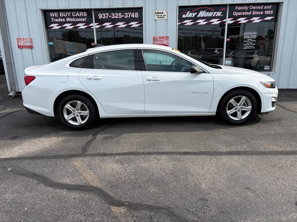Used 2023 Chevrolet Malibu LS FWD image 2