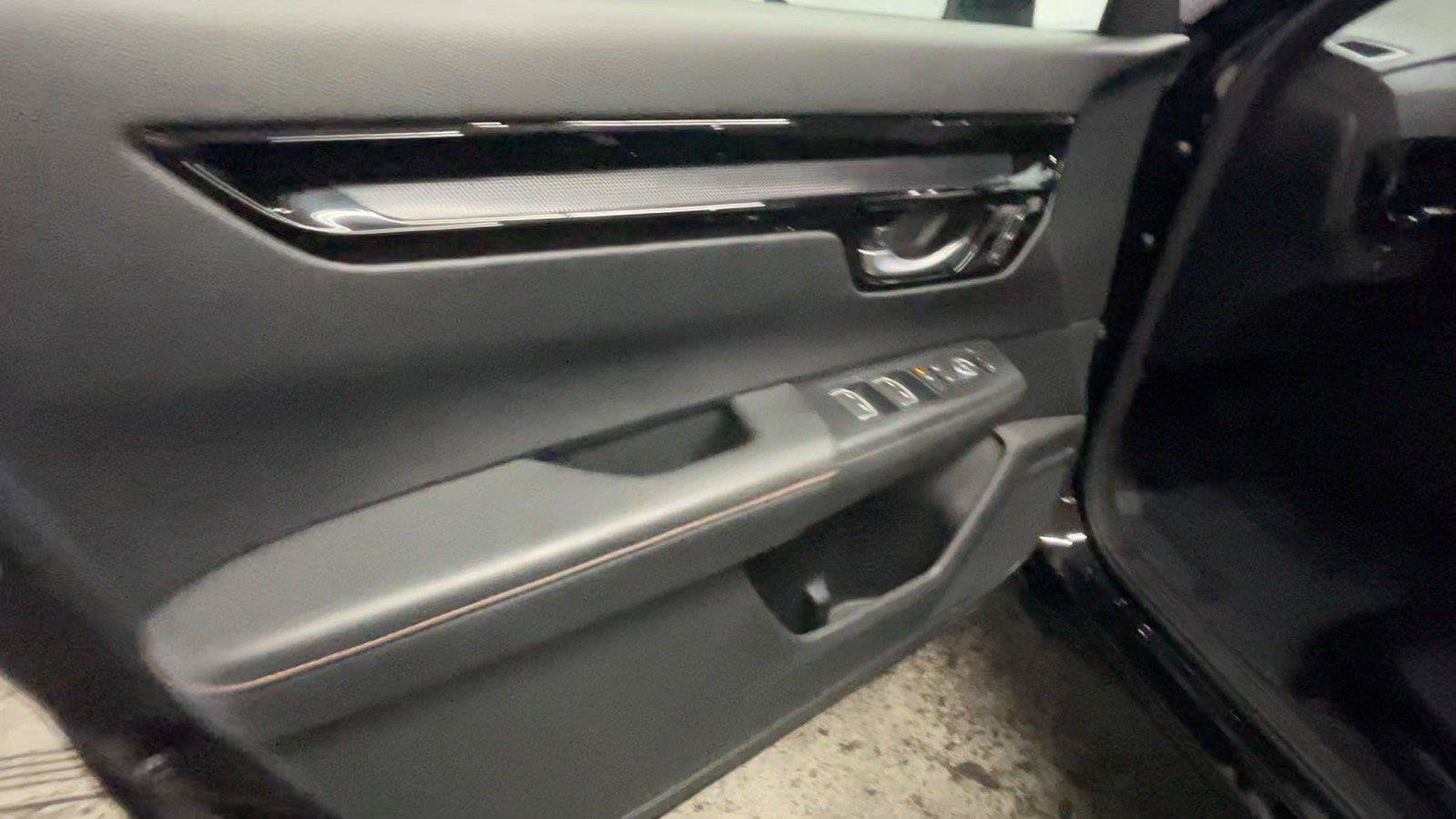 Used 2024 Honda CR-V Sport Touring image 29