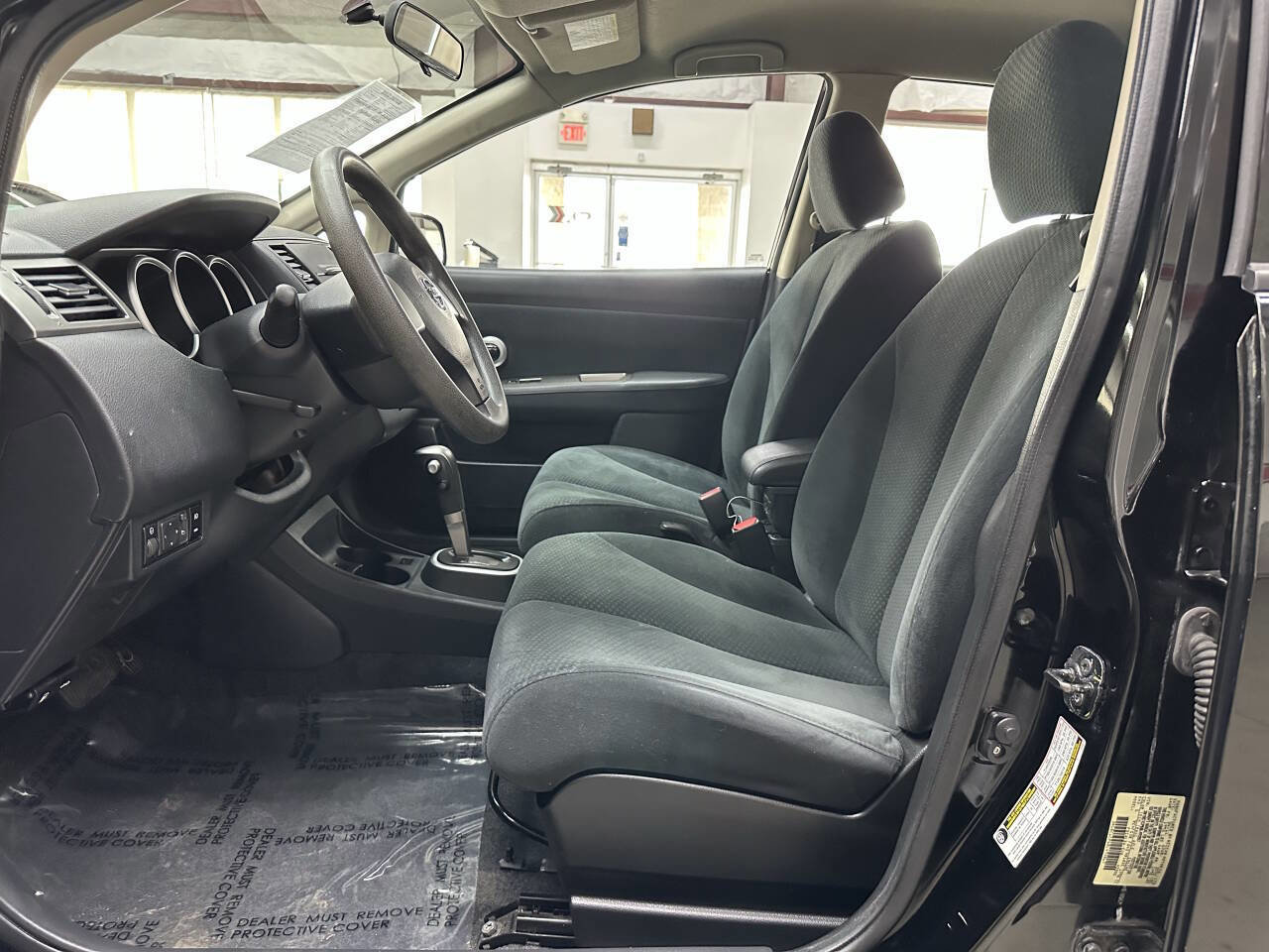 Used 2011 Nissan Versa 1.8 S image 11