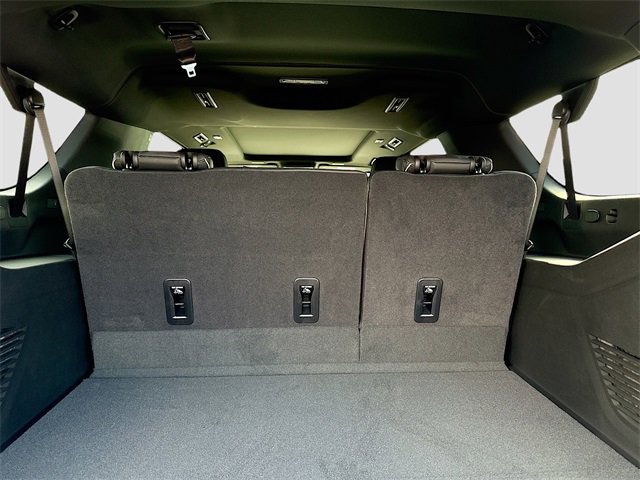 New 2025 Chevrolet Suburban Premier w/ Sun And Tow Package image 32