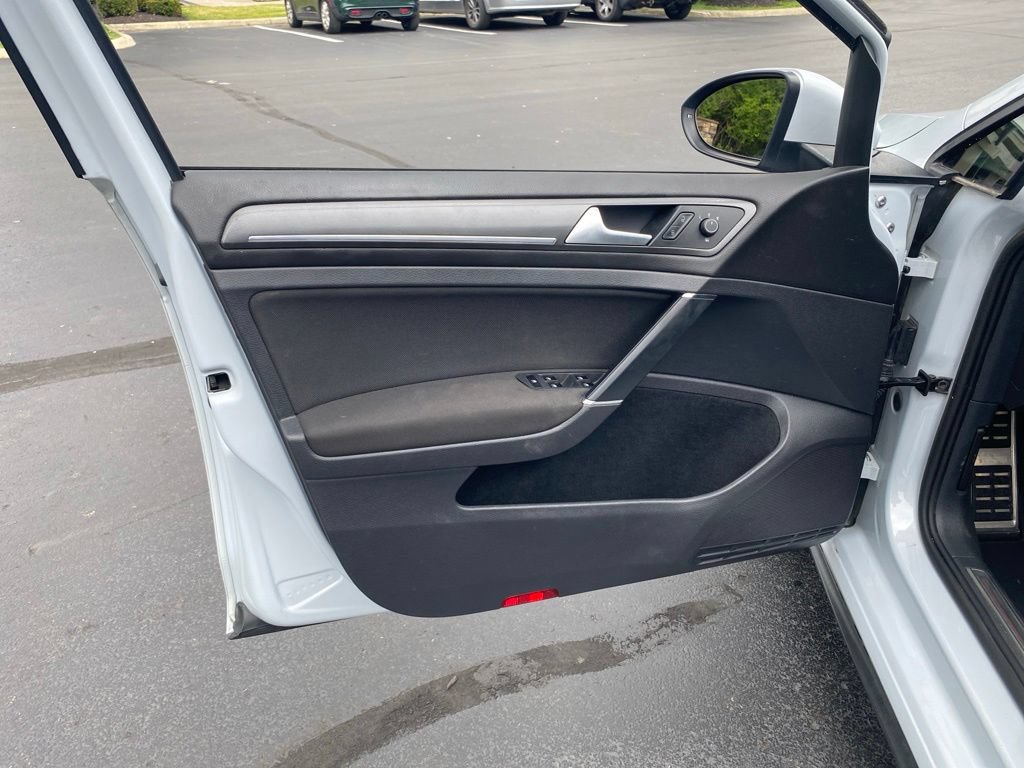 Used 2018 Volkswagen GTI S FWD image 12