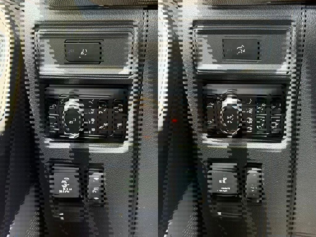 Used 2025 Ford F150 Raptor image 35