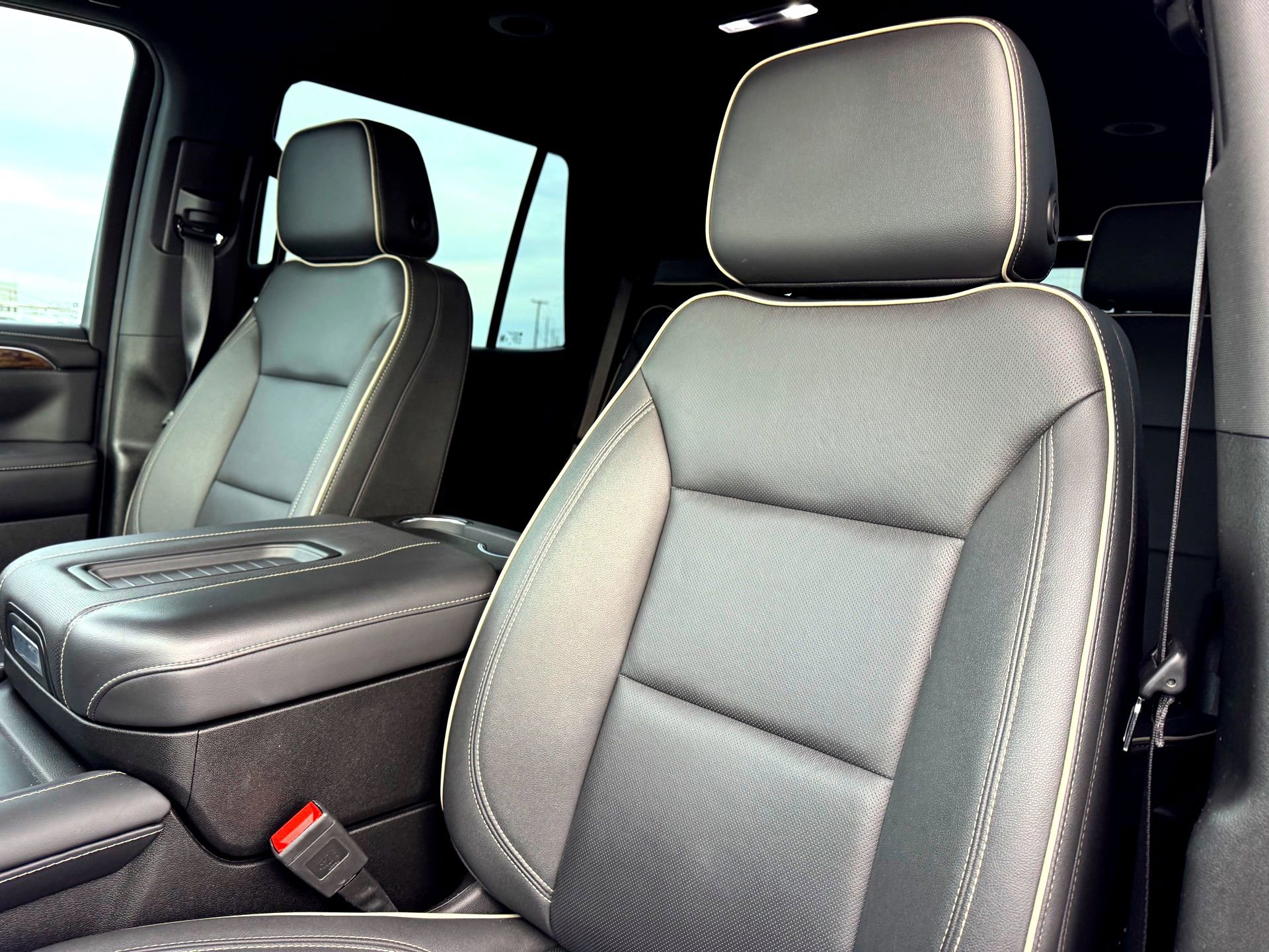 Used 2024 Chevrolet Tahoe Premier w/ Max Trailering Package image 13