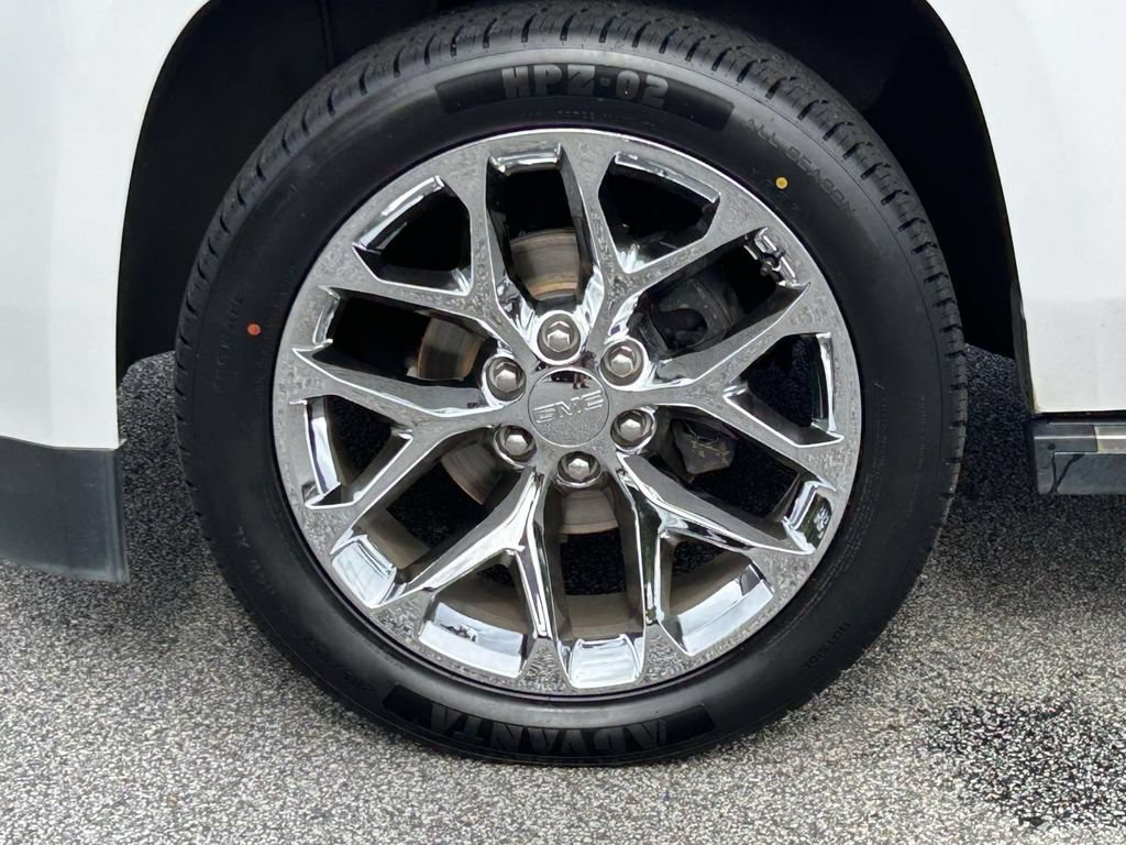 Used 2020 GMC Yukon Denali w/ Denali Premium Package RWD image 10
