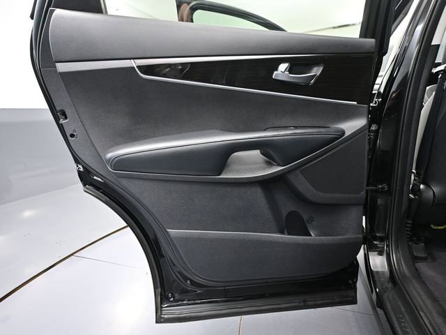 Used 2019 Kia Sorento LX image 31