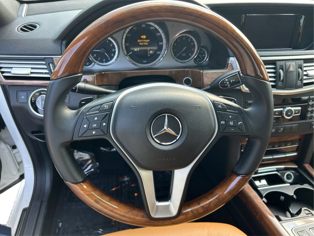 Used 2013 Mercedes-Benz E 350 Sedan image 19