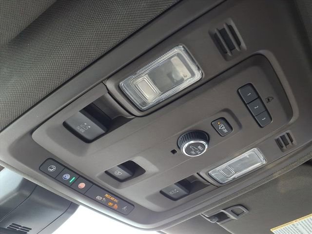 Certified 2022 Chevrolet Suburban LT AWD/4WD image 28