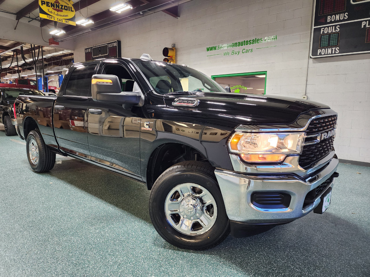 Used 2024 RAM 3500 Tradesman w/ Towing Technology Group image 14