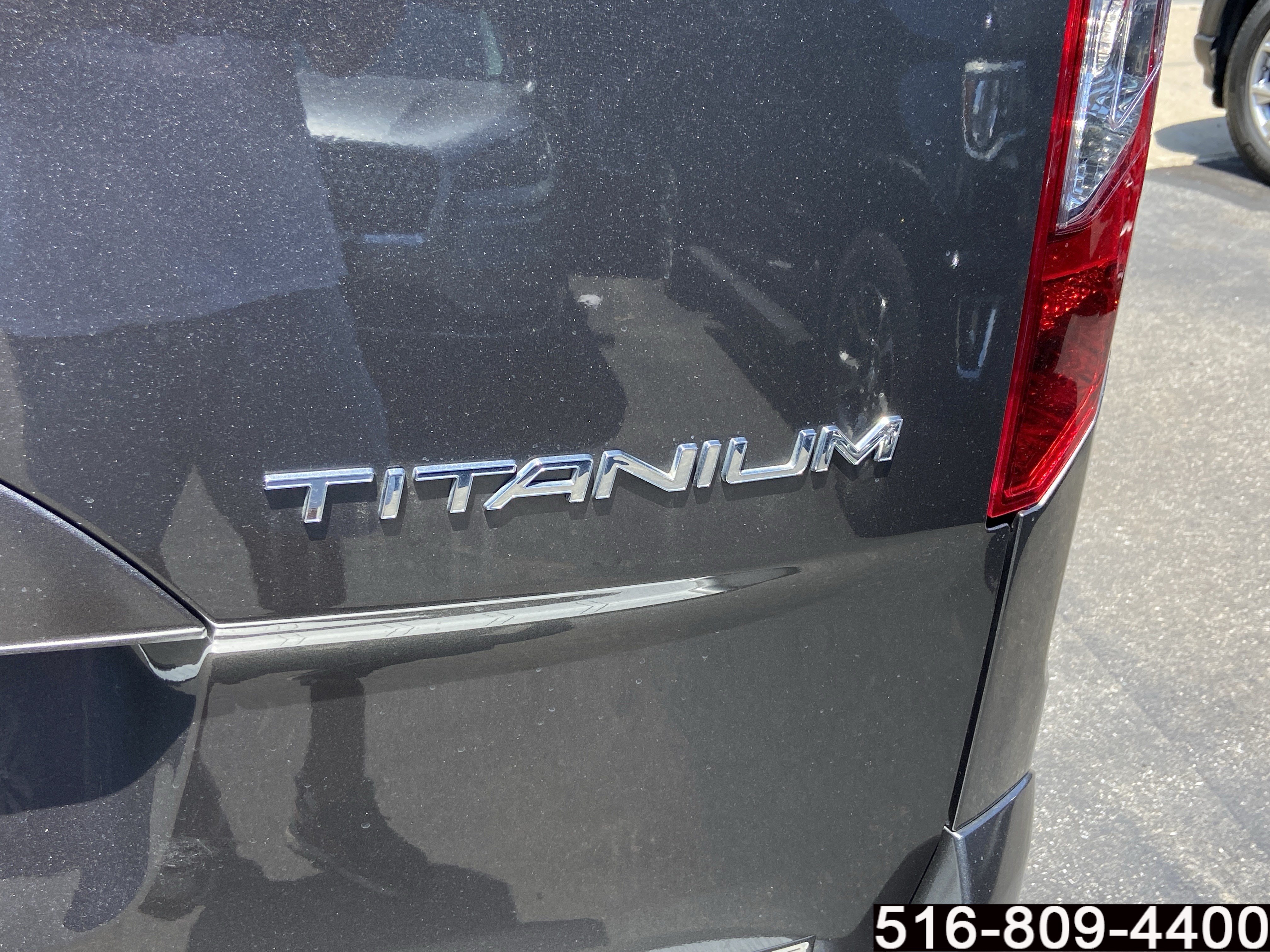 Used 2022 Ford Transit Connect Titanium FWD image 30
