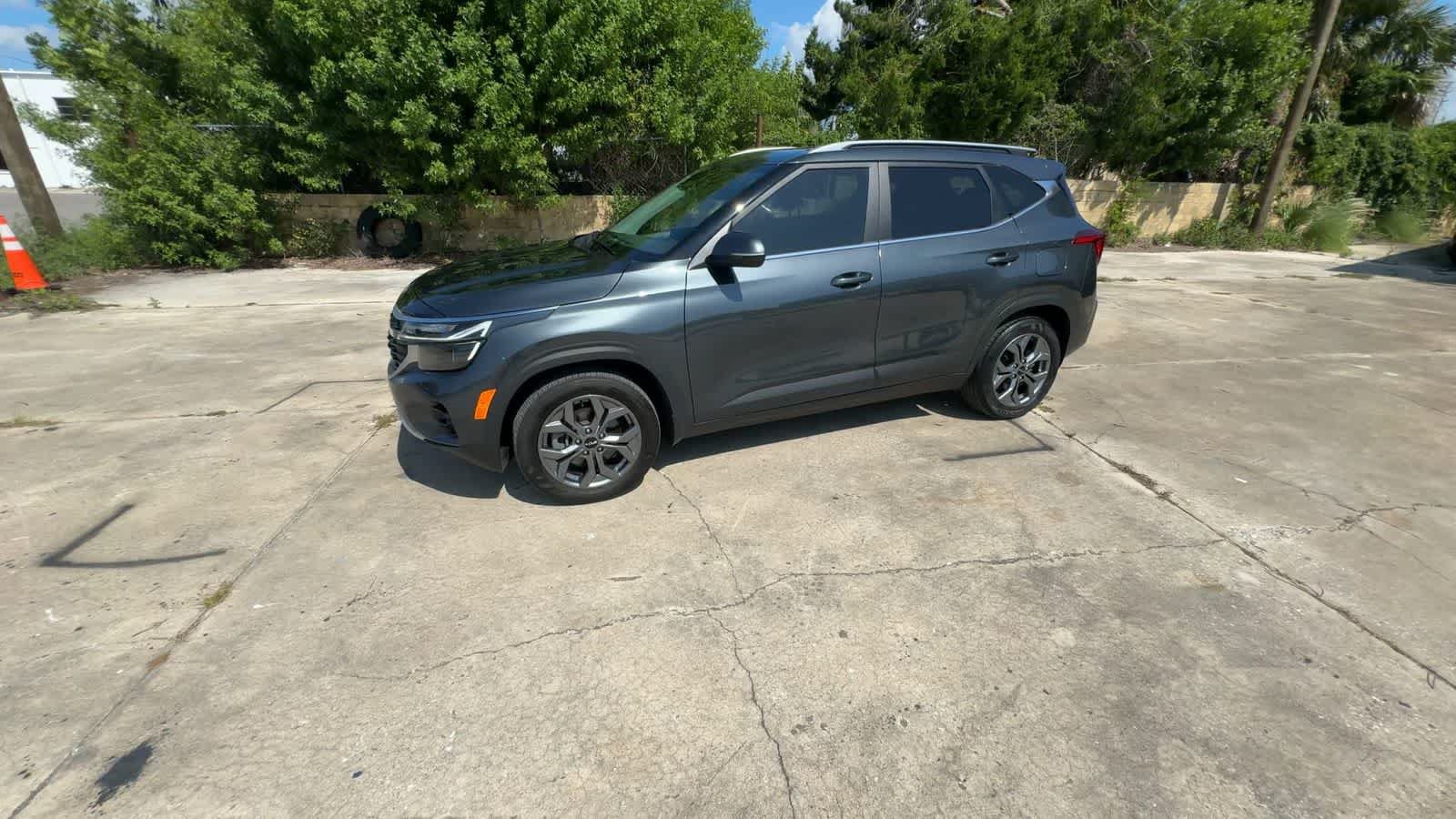 Used 2024 Kia Seltos S AWD/4WD image 4