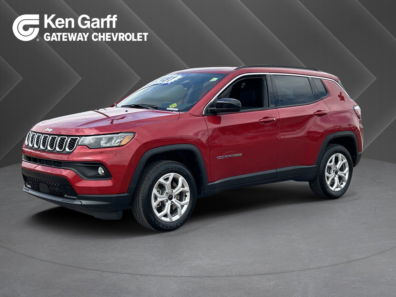 Used 2025 Jeep Compass Latitude AWD/4WD image 1