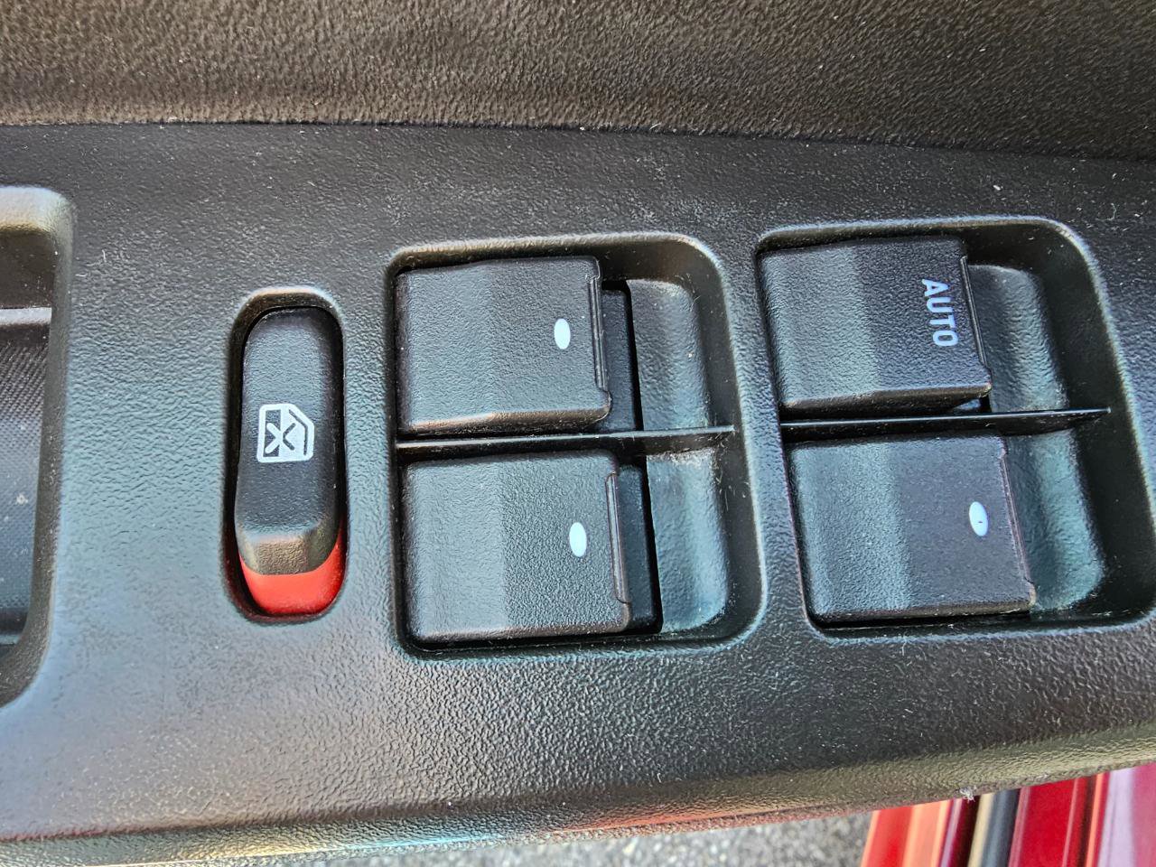 Used 2010 Chevrolet Impala LT w/ Luxury Edition Package FWD image 28