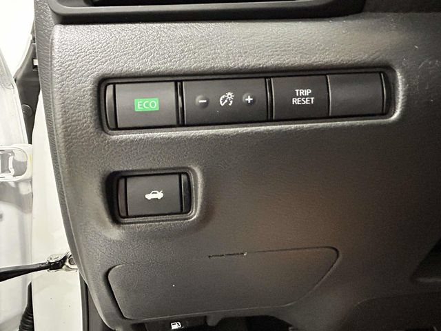 Used 2025 Nissan Sentra S FWD image 13