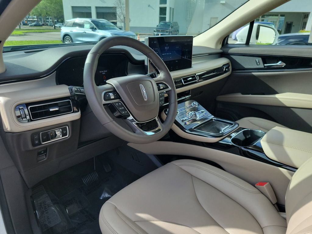 Certified 2023 Lincoln Nautilus FWD image 15