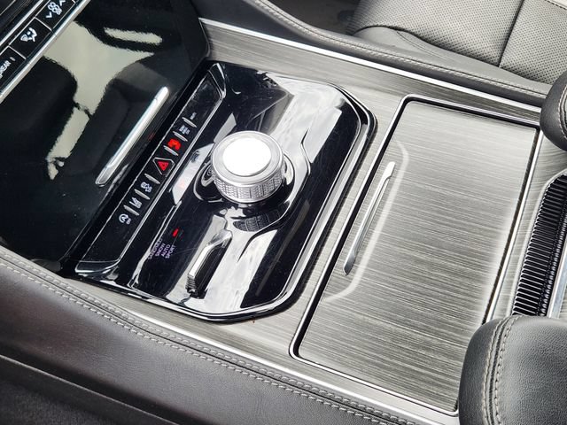 Used 2023 Jeep Wagoneer L Series II AWD/4WD image 19