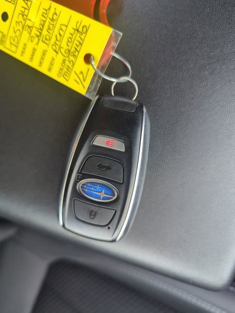 Used 2021 Subaru Forester Premium AWD/4WD image 31