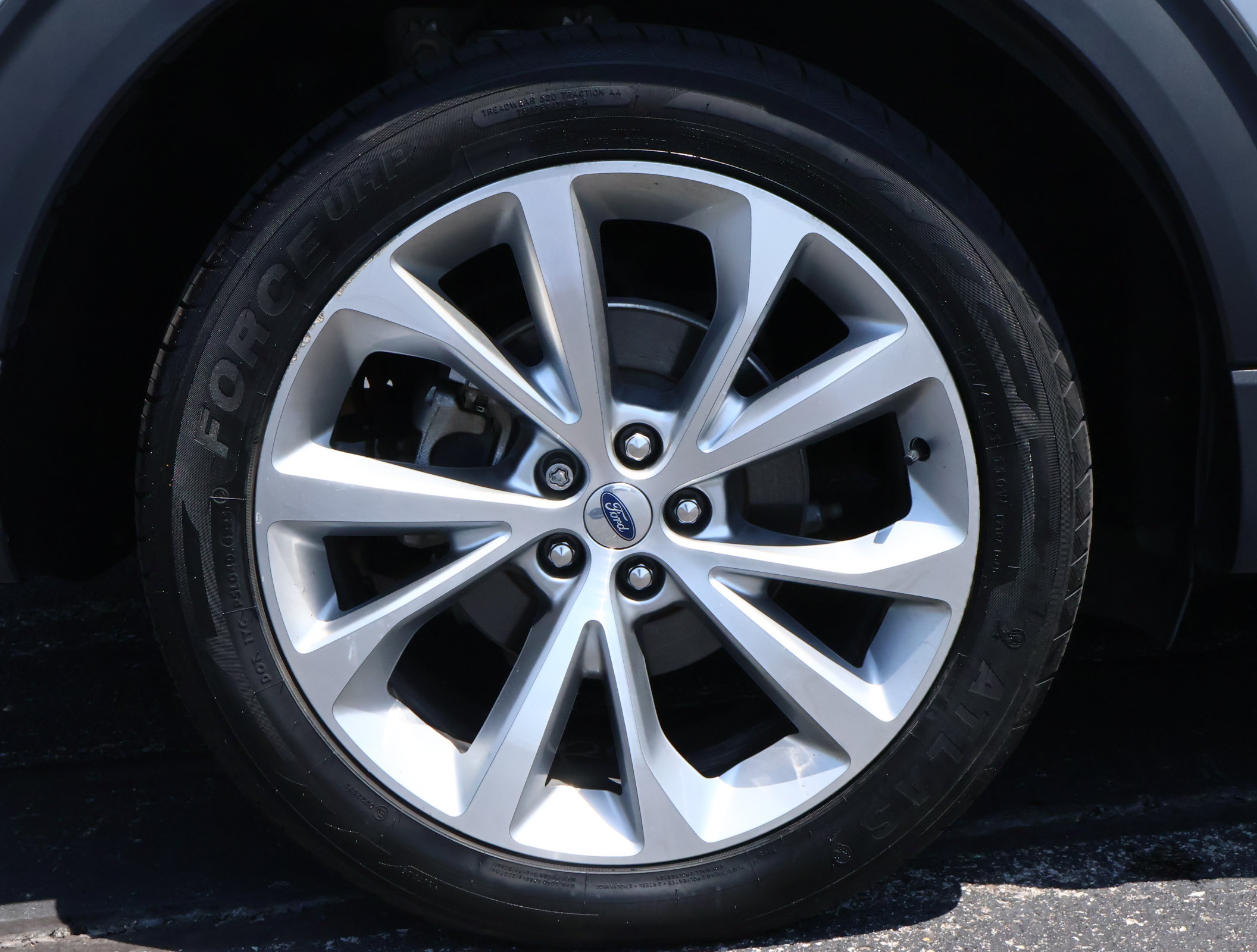 Used 2021 Ford Explorer Platinum w/ Equipment Group 601A AWD/4WD image 30