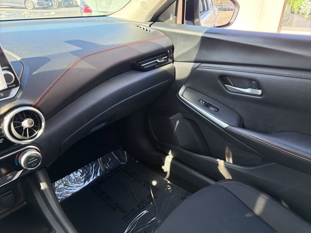 Used 2024 Nissan Sentra SR FWD image 31