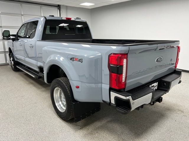 Used 2024 Ford F350 Lariat image 8