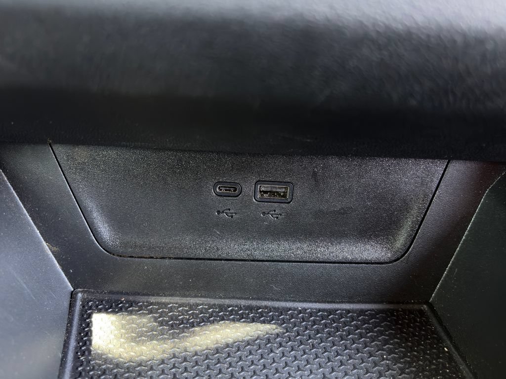 Used 2026 Chevrolet Equinox LT AWD/4WD image 29