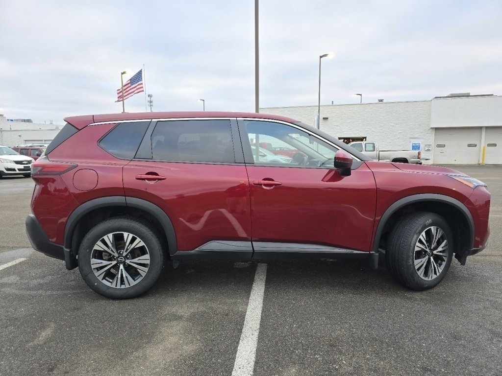 Used 2022 Nissan Rogue SV image 18