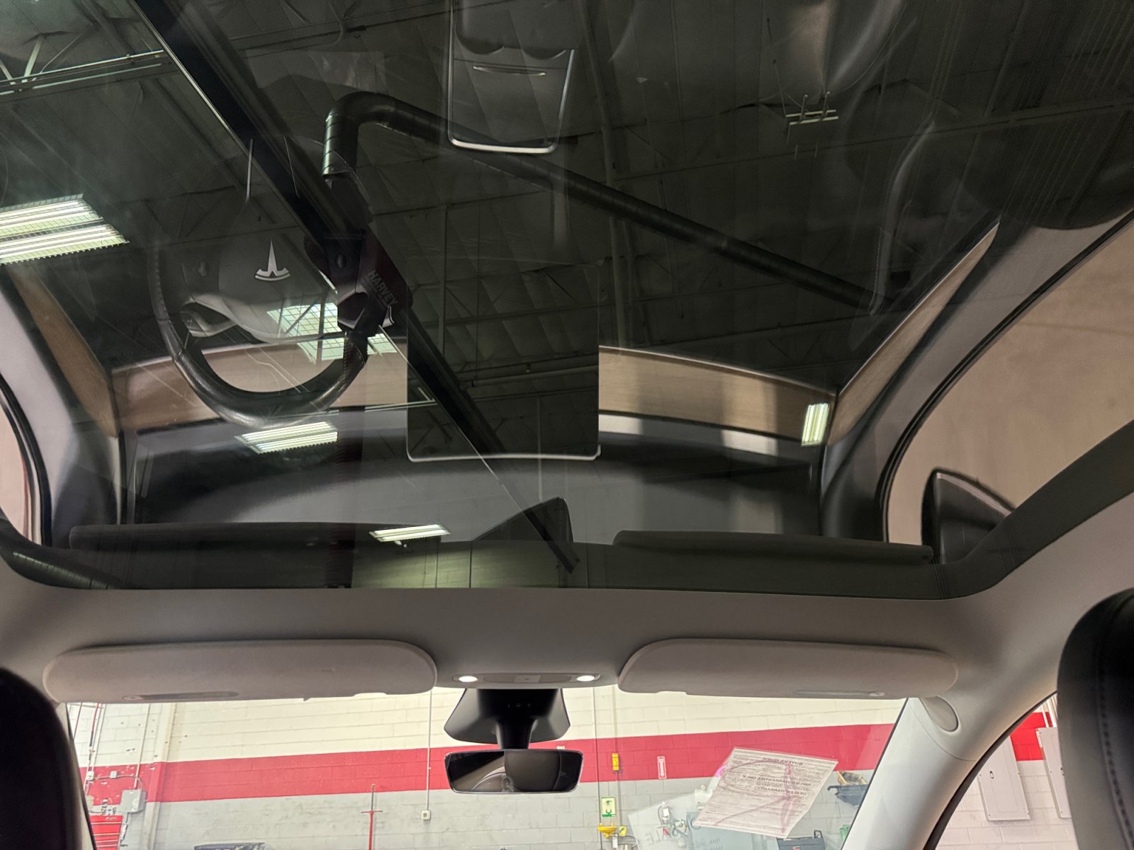 Used 2025 Tesla Model Y Long Range RWD image 30