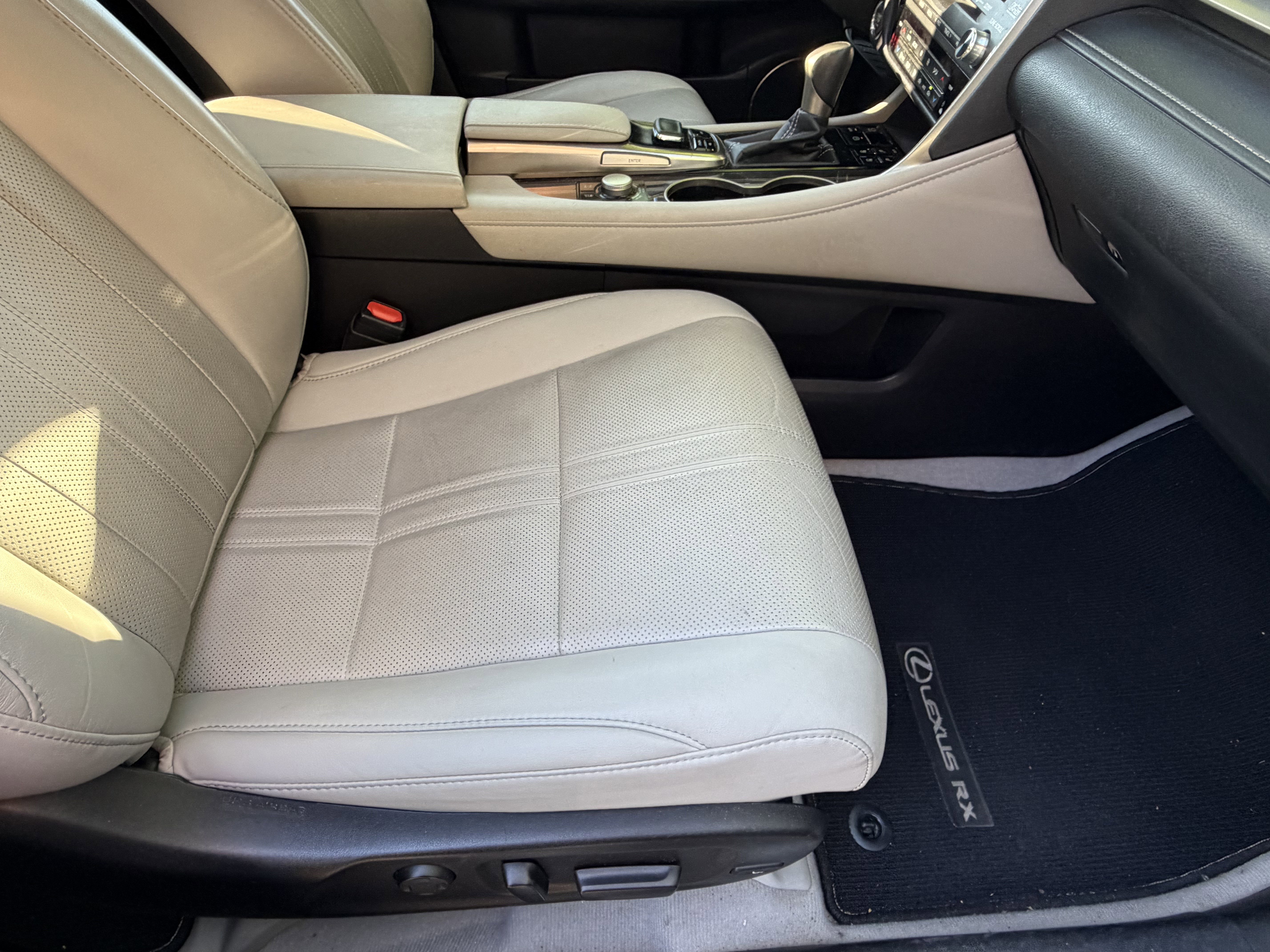 Used 2017 Lexus RX 350 AWD w/ Luxury Package image 45