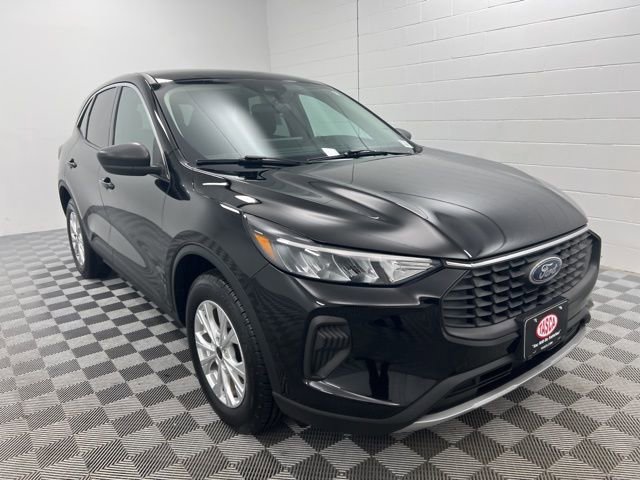 Used 2023 Ford Escape Active w/ Tech Pack #1 image 1