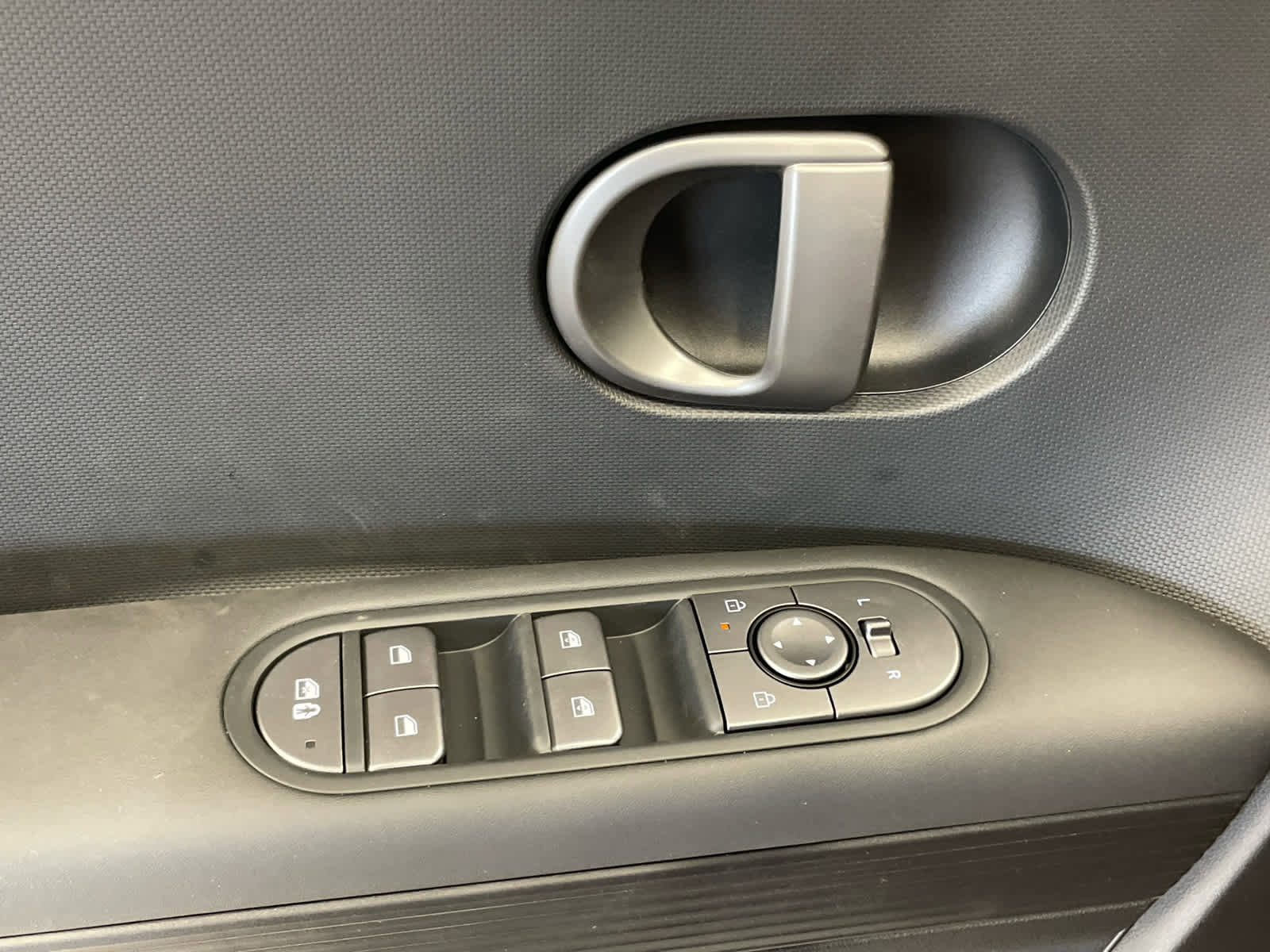 New 2026 Hyundai Ioniq 5 SEL image 21