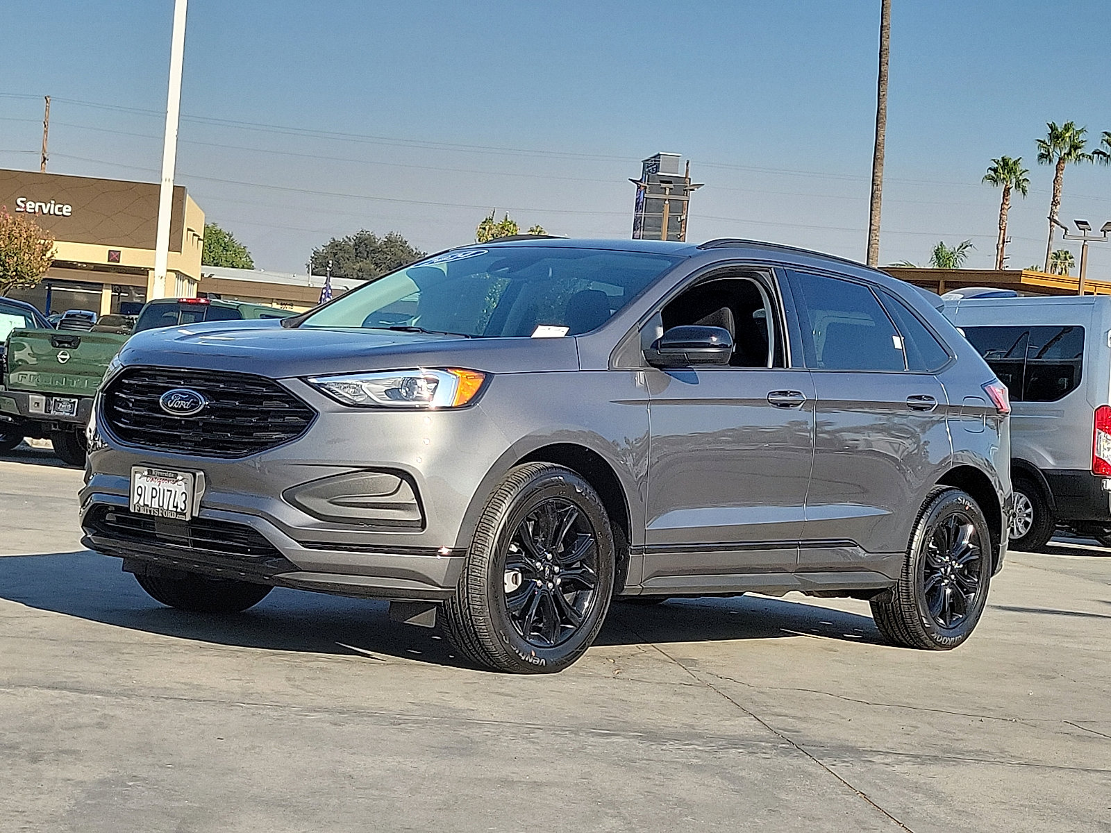 Certified 2024 Ford Edge SE w/ Black Appearance Package