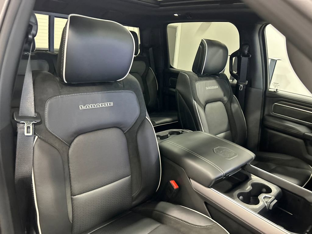 New 2026 RAM 1500 Laramie w/ Night Edition AWD/4WD image 34