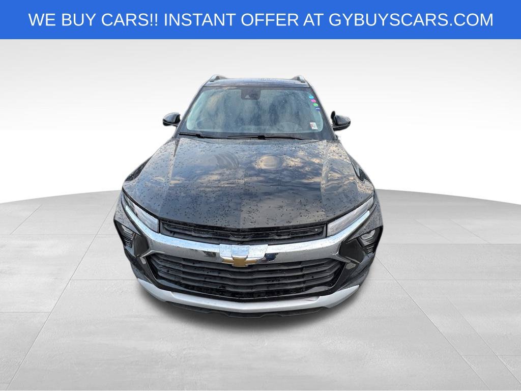 Used 2025 Chevrolet TrailBlazer LT AWD/4WD image 3