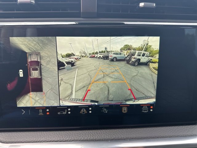 Used 2024 GMC Sierra 2500 Denali w/ Denali Reserve Package image 13