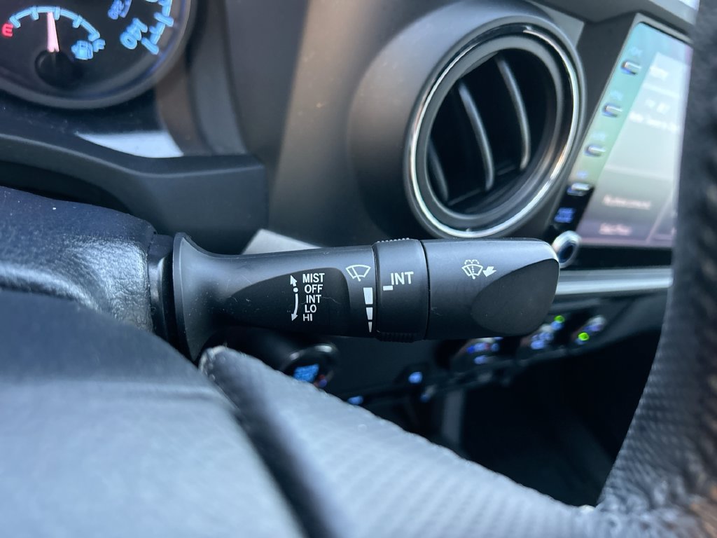 Used 2022 Toyota Tacoma TRD Sport w/ Technology Package RWD image 20