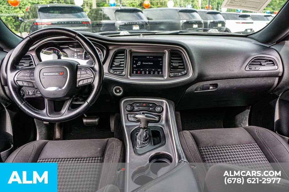 Used 2019 Dodge Challenger SXT RWD image 22