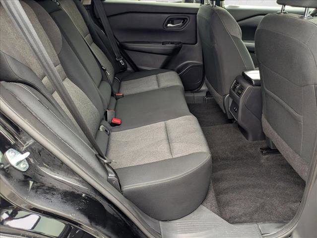Used 2024 Nissan Rogue SV image 18