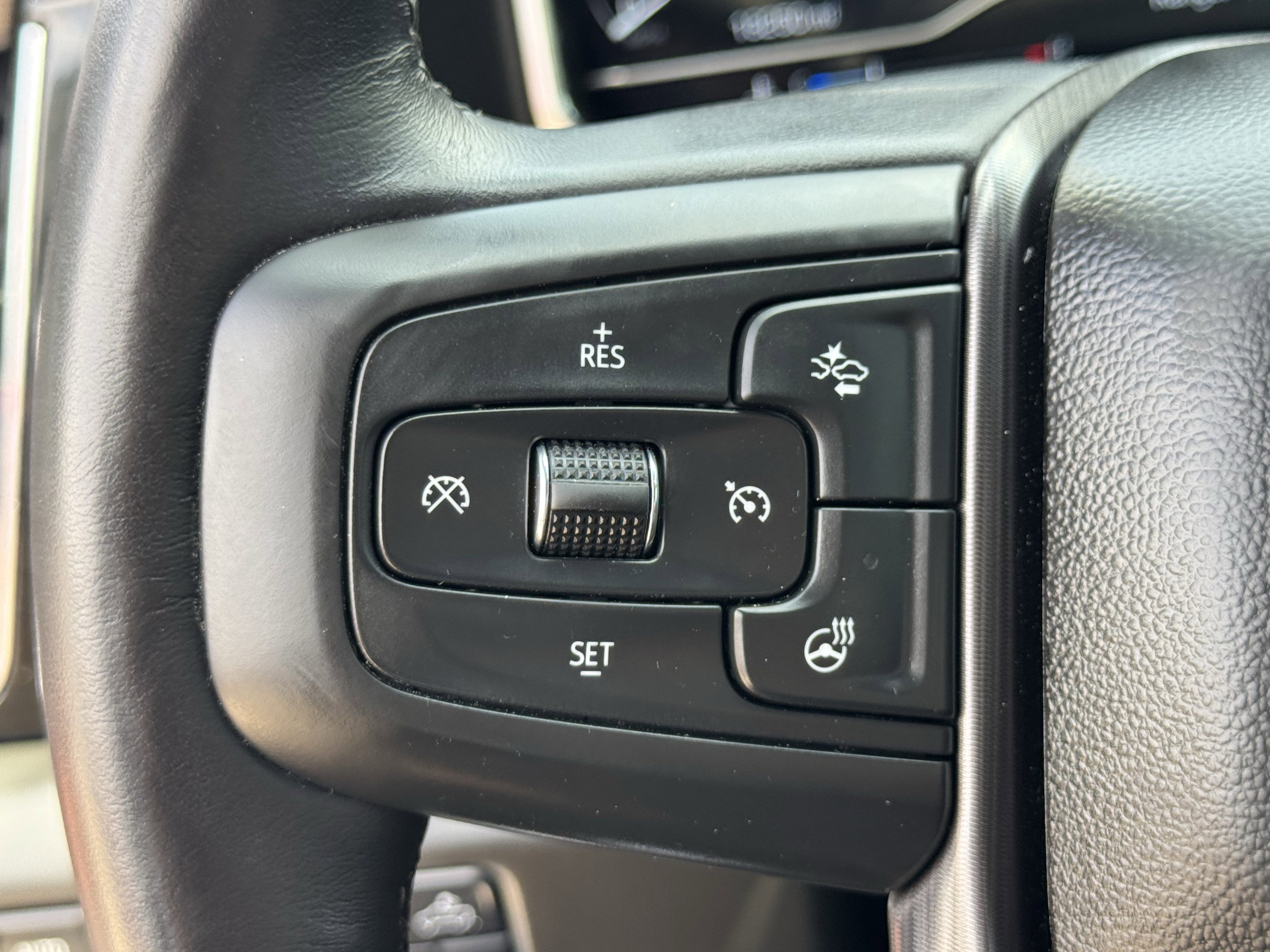 Used 2025 GMC Sierra 2500 Denali Ultimate AWD/4WD image 24