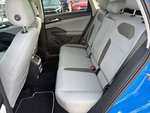 Used 2023 Volkswagen Taos SE w/ Panoramic Sunroof Package image 24