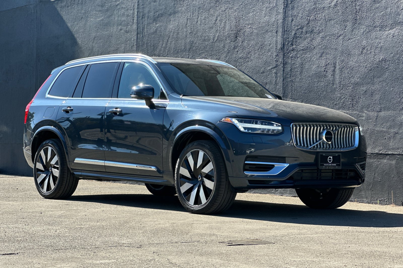 Certified 2024 Volvo XC90 T8 Ultimate w/ Protection Package AWD/4WD image 10