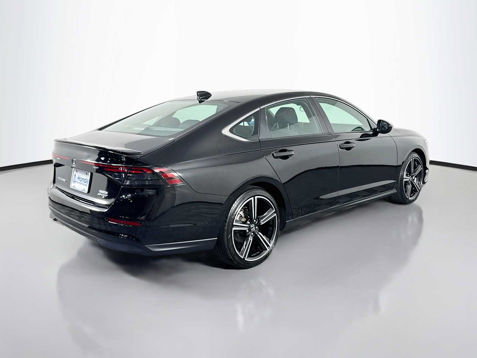 Certified 2024 Honda Accord Sport image 7