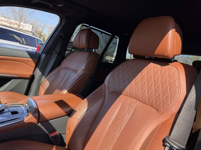 Used 2023 BMW X5 xDrive40i w/ Executive Package AWD/4WD image 10