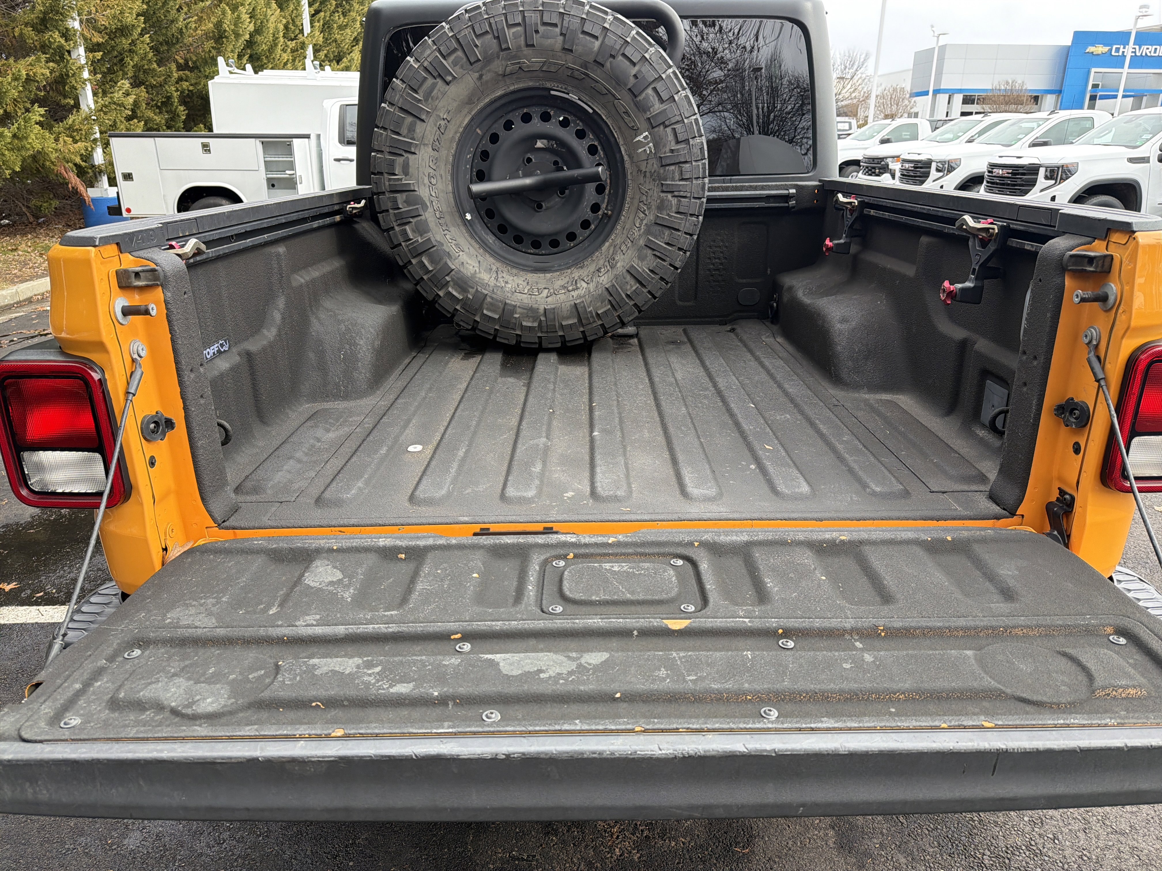 Used 2021 Jeep Gladiator Rubicon w/ Cold Weather Group image 30