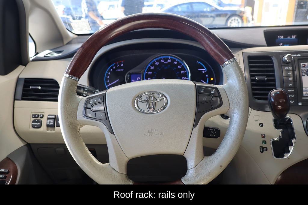 Used 2011 Toyota Sienna Limited w/ Premium Pkg image 21