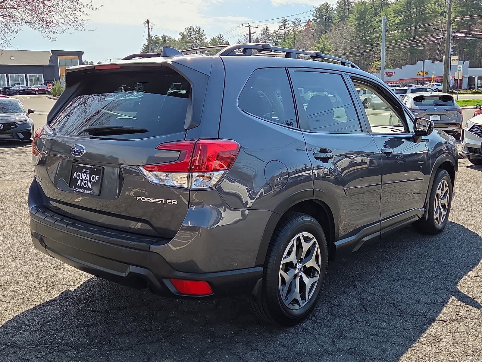 Used 2023 Subaru Forester Premium AWD/4WD image 5