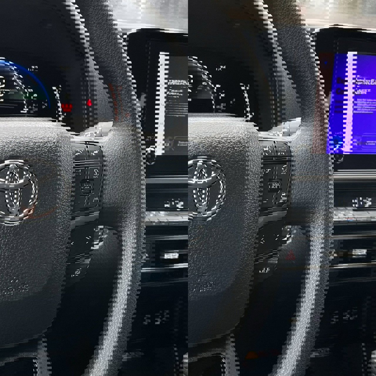 Used 2025 Toyota Camry LE image 14