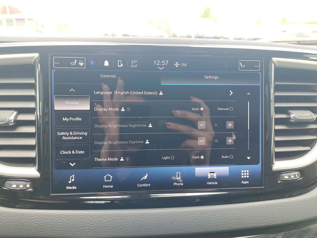 Used 2023 Chrysler Pacifica Touring-L FWD image 21