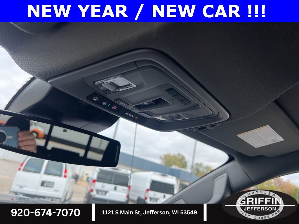 Used 2025 Chevrolet Silverado 2500 LT w/ Safety Package image 30