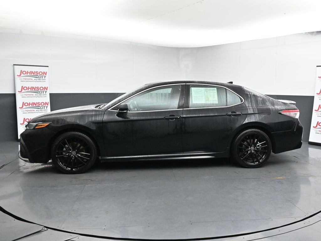 Used 2023 Toyota Camry XSE image 5